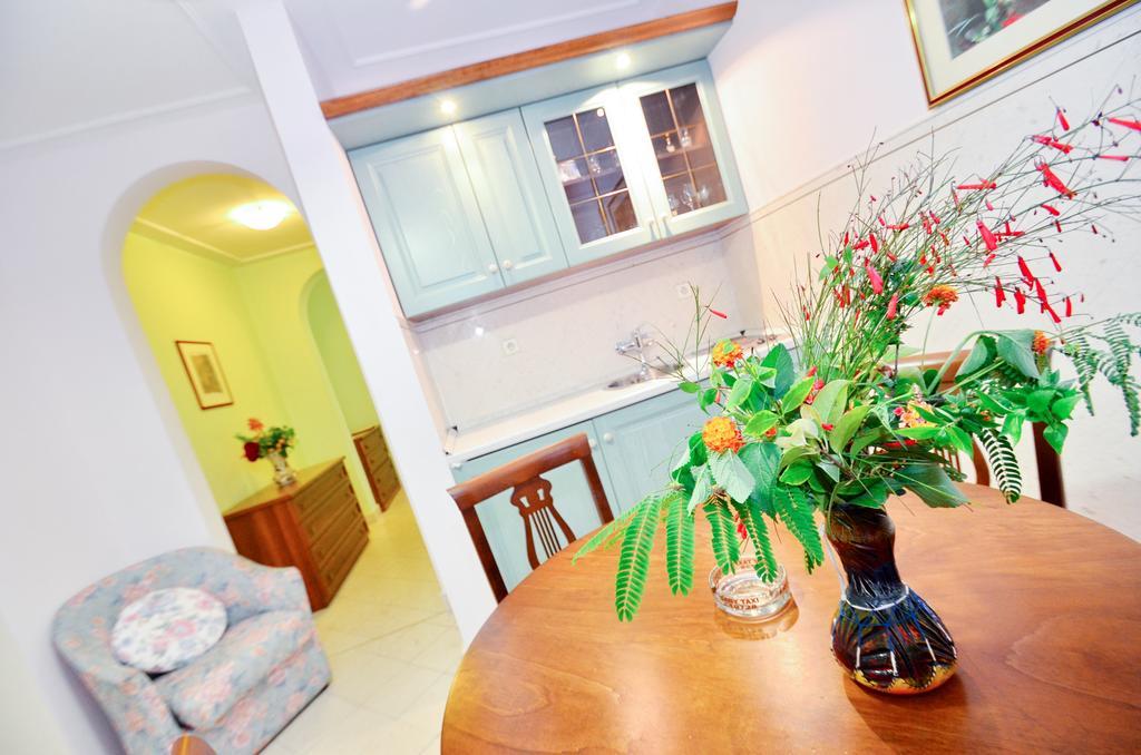Villa Velzon Guesthouse Budva