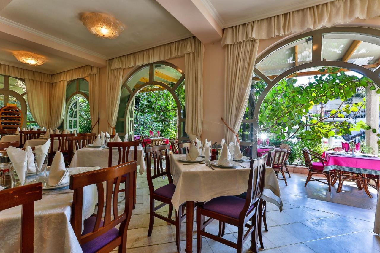 Villa Velzon Guesthouse Gostinjska kuća